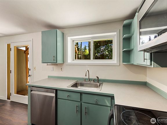 4th image of 22903 60th Avenue W