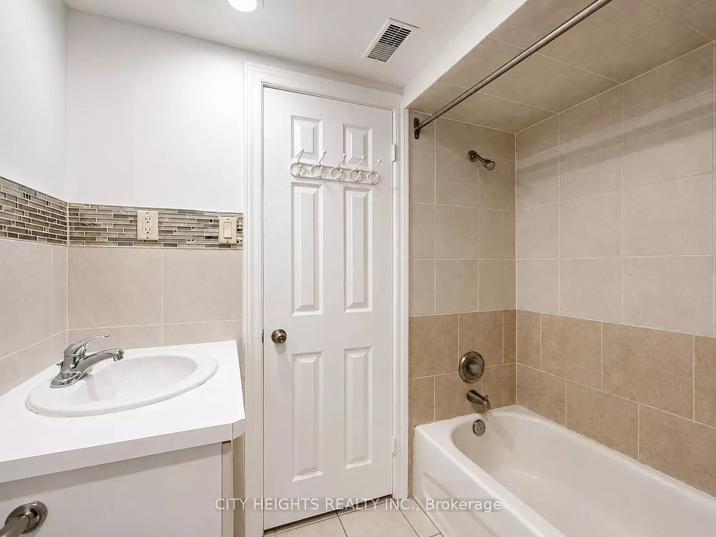 1 bed, $1,700 — Photo 4