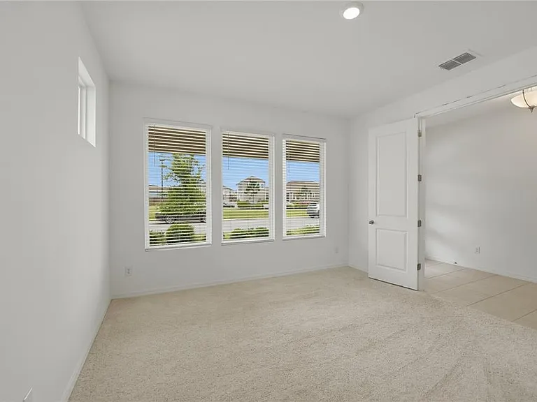 6550 Barnstorm Way — Photo 9