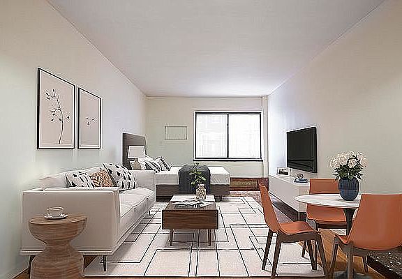 2nd image of 7 E 32nd St #3H
