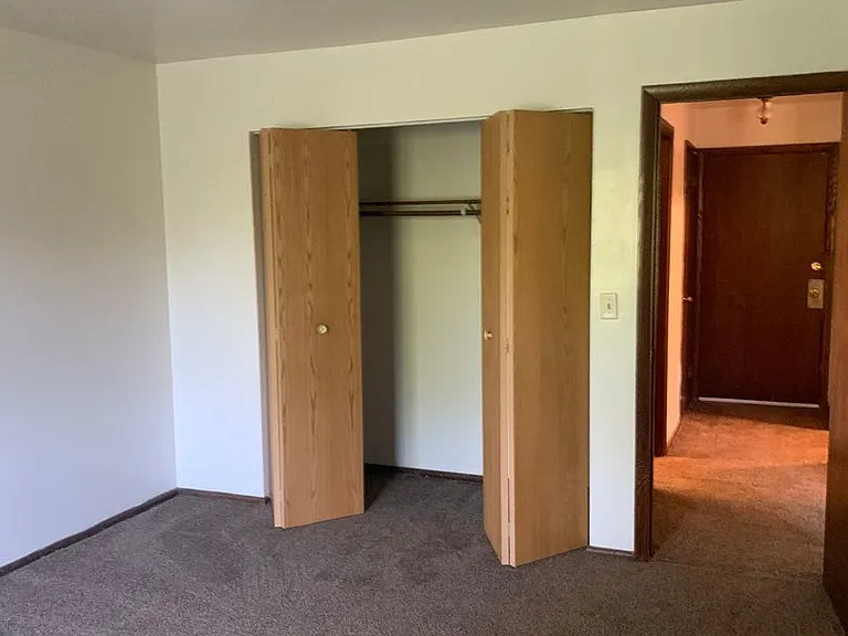 29 Alexander Ave — Photo 8
