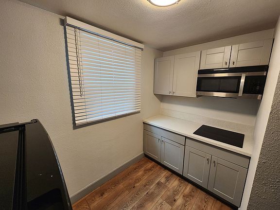 2nd image of 311 N 16th St APT 3