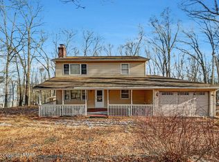 332 Pocono Blvd, Bushkill, PA 18324