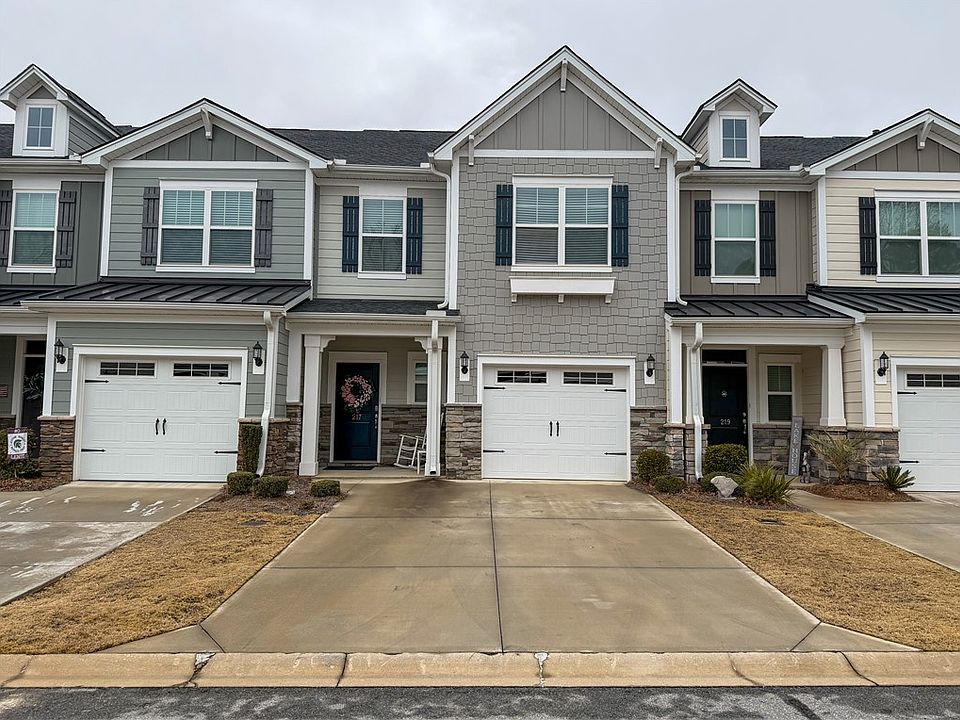 1st image of 217 Nautique Ct