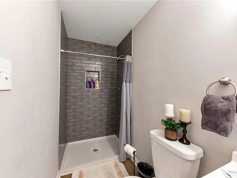 3390 Creek Valley Dr SE — Photo 14