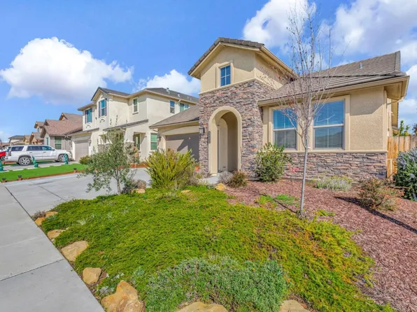 1667 Santana Ranch Dr, Hollister, CA 95023