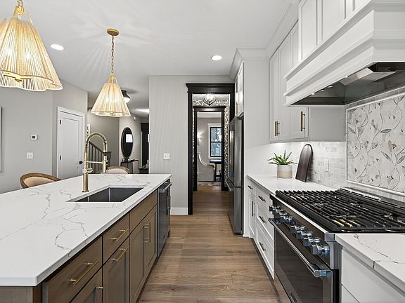 4th image of 5101 Colonial Dr