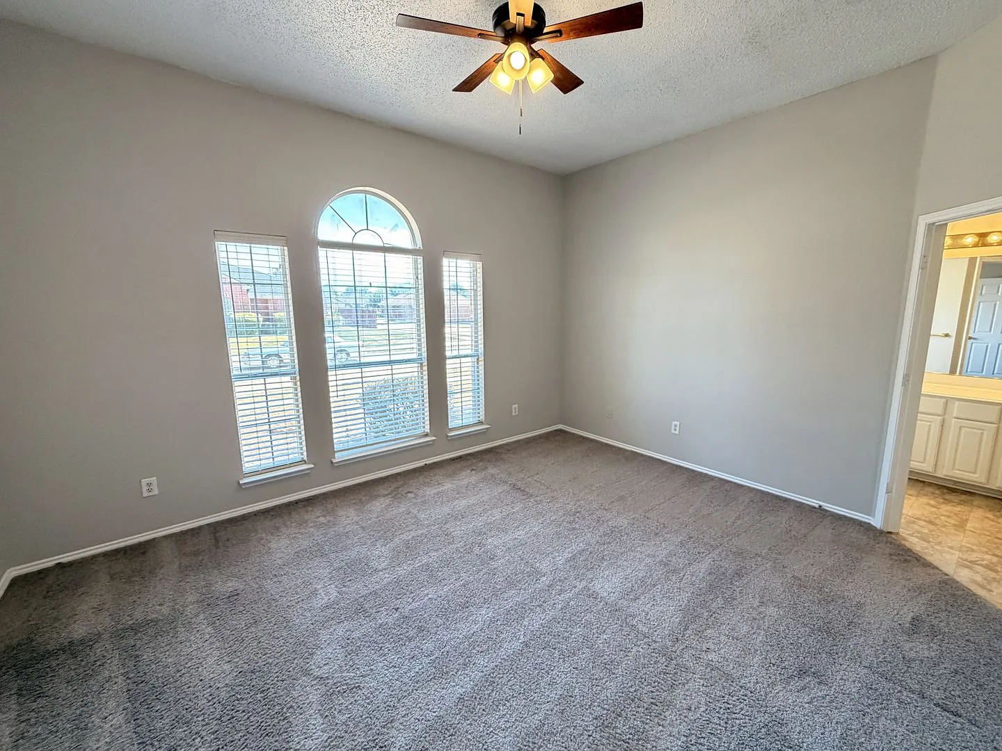 2617 Ash Creek — Photo 2