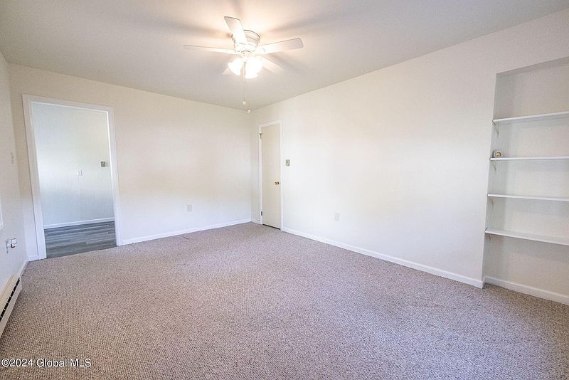 5th image of 43 Fairview St