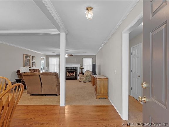 5th image of 3216 Bermuda Dr