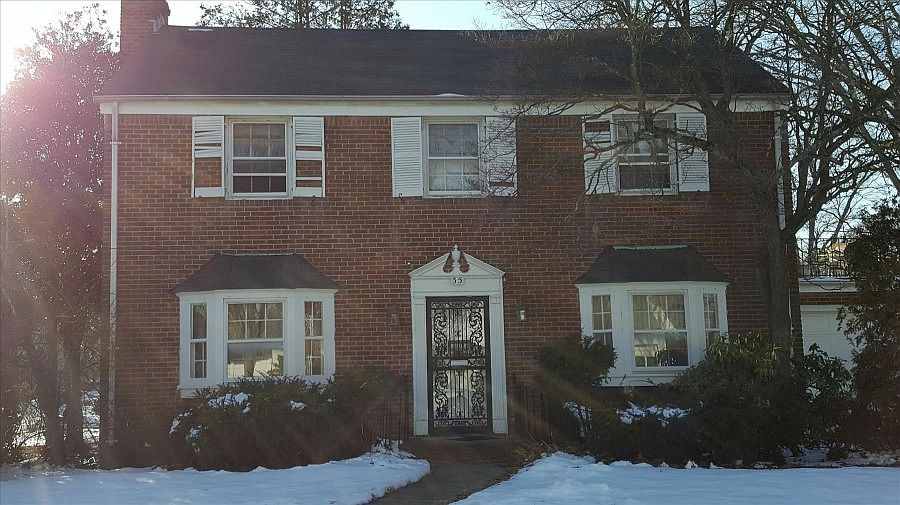 1st image of 35 Oxford Dr