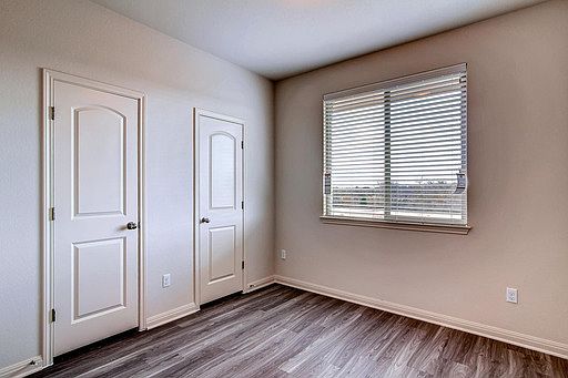 5th image of 405 Winterfield Dr Unit 502