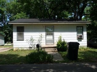 63 Riverside Dr, Centreville, AL 35042