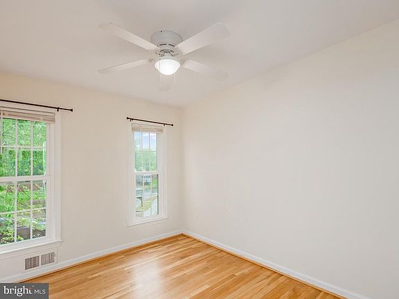 3rd image of 5734 Buckhaven Ct