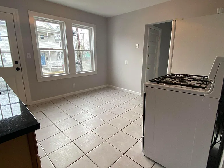 116 Lancaster St #1 — Photo 11