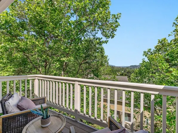 12 Horseshoe Ct, Scotts Valley, CA 95066