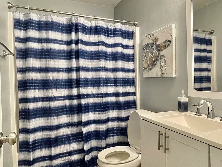 1045 Clairise Ct — Photo 9