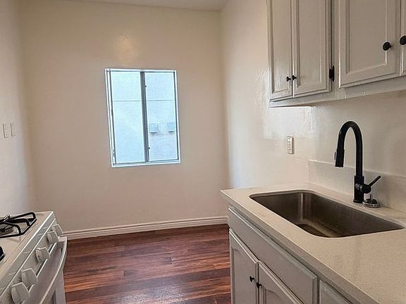 2nd image of 2420 Michigan Ave #101-210