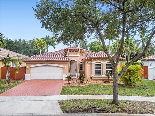 12858 SW 52nd St Photo 1