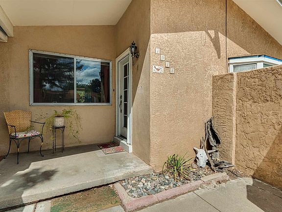 3rd image of 1018 Tierra Dr