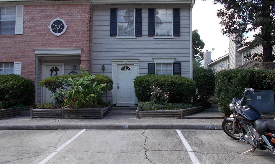 1st image of 2030 Plantation Dr #4