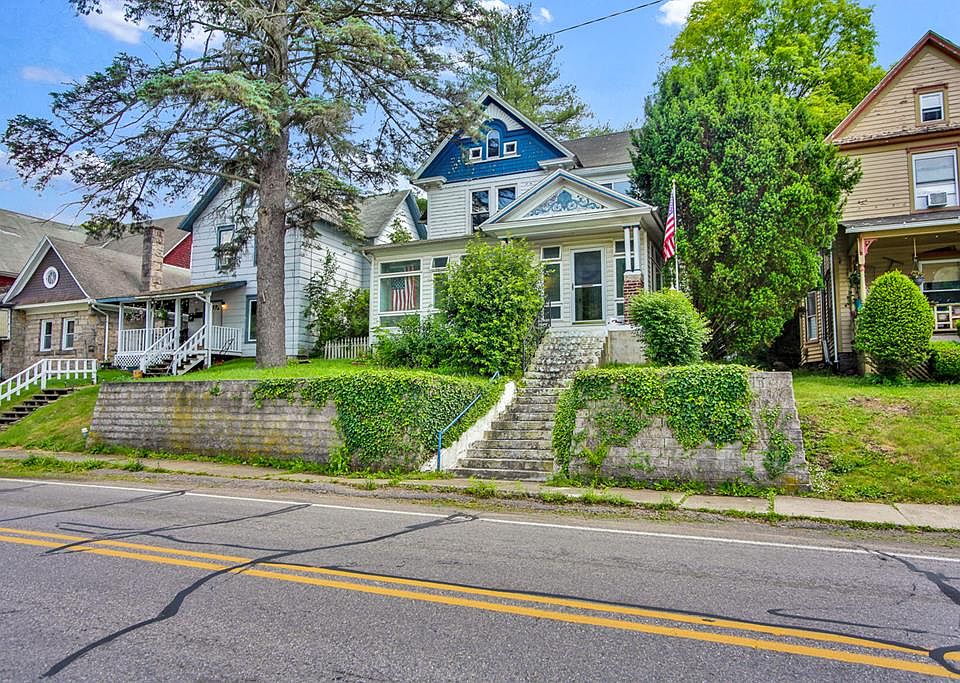 1st image of 15 Germania St
