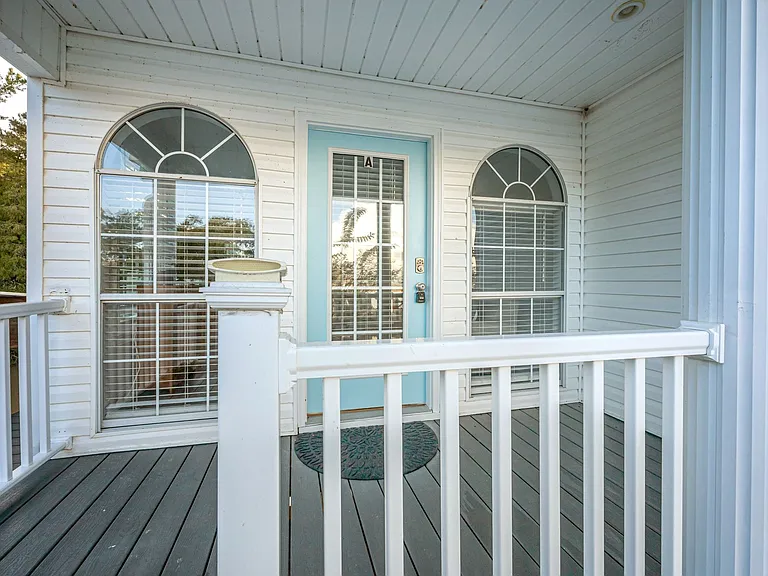 1102 Stanfield Point Rd — Photo 17