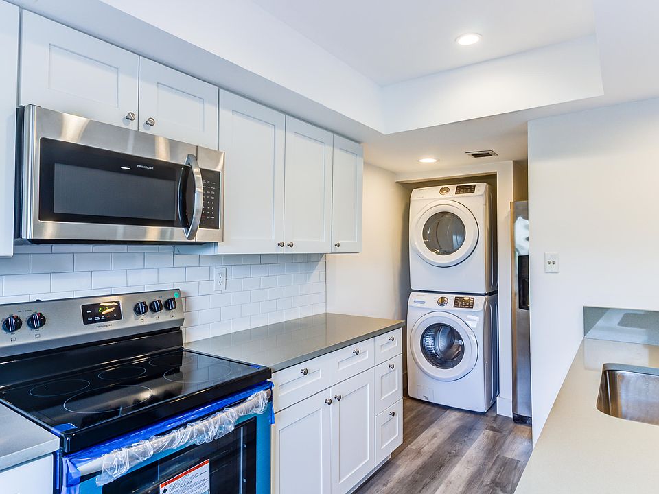 1st image of 9137 NW 38th Dr #26