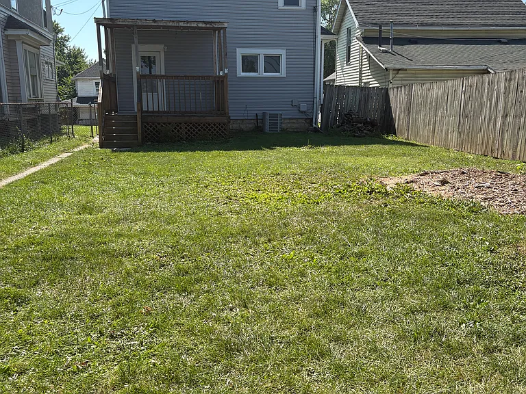 552 N Prospect St — Photo 17