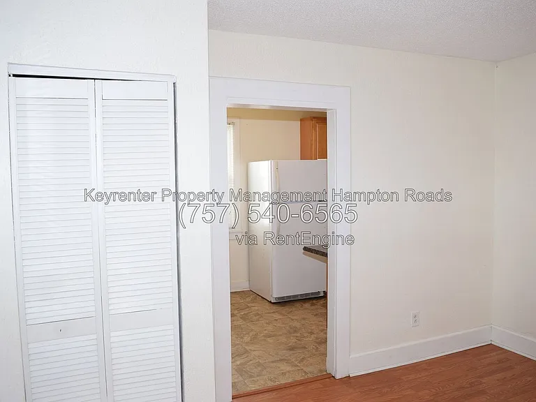 857 W 41st St — Photo 13