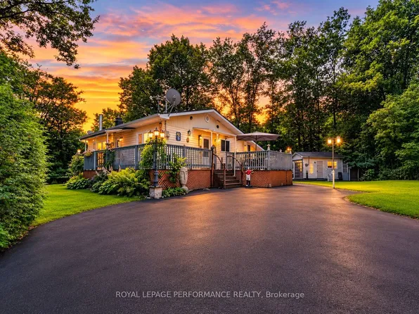 22197 Parkhill Cir, South Glengarry, ON K0C 1Z0