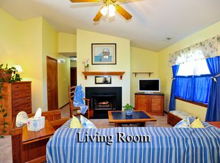 103 Freeport Ct, Hubert, NC 28539