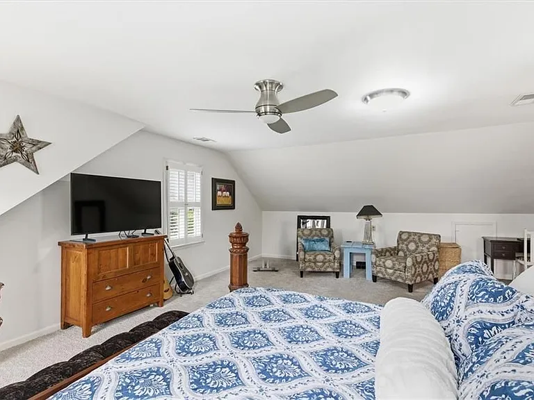 1386 Churchill Way — Photo 42