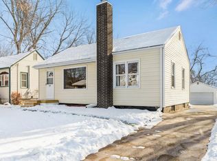 808 Trowbridge St, Des Moines, IA 50315
