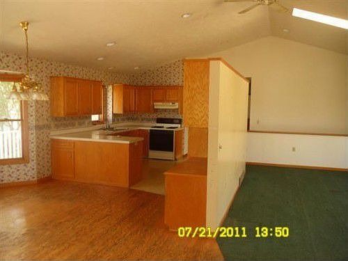 5th image of 3197 Rosewood St