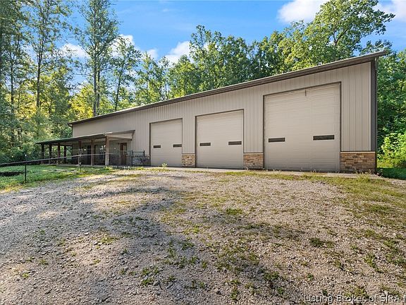4th image of 520 Thompson Lane