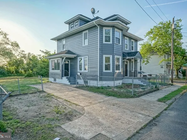 815 N Chestnut St, Paulsboro, NJ 08066