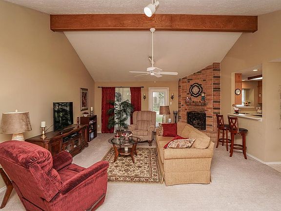 4th image of 2523 Portland Dr