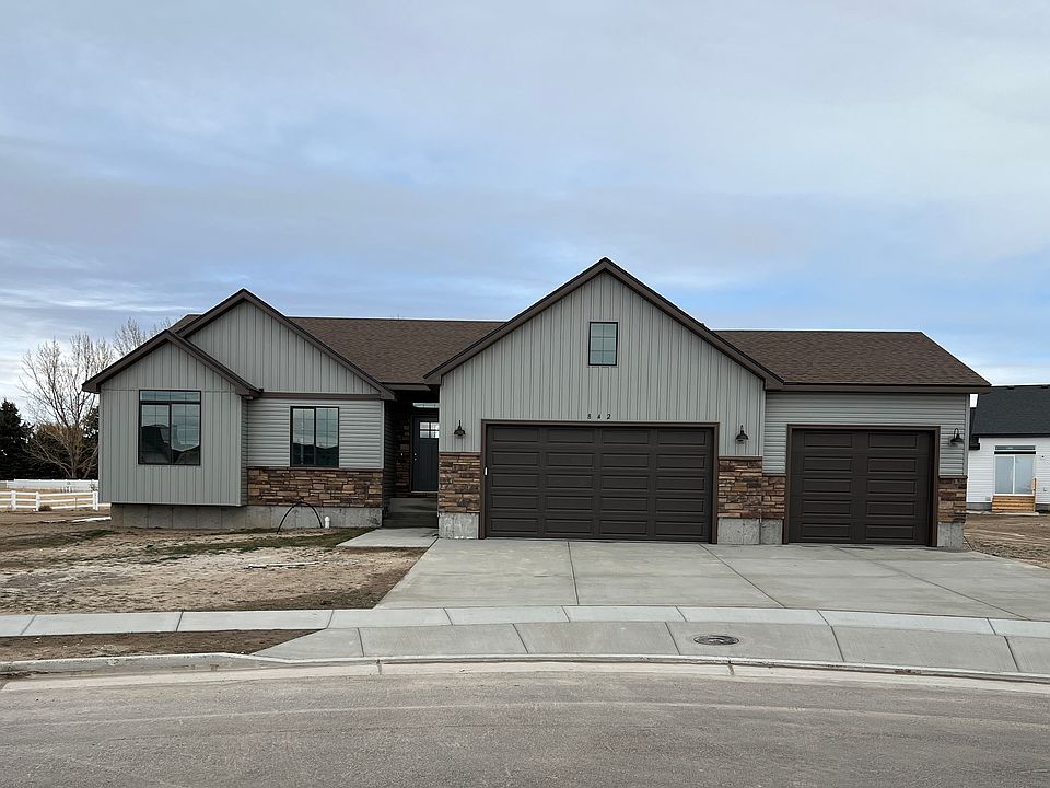 1st image of 842 Adaline Ct