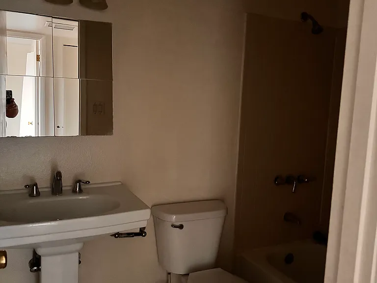 5925 W Townley Ave — Photo 12