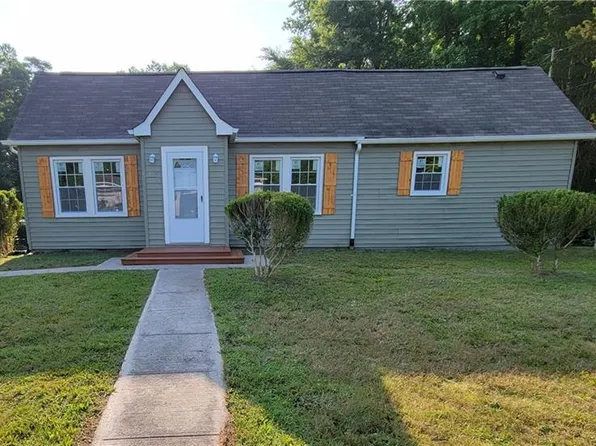 500 Pineywood Rd, Thomasville, NC 27360