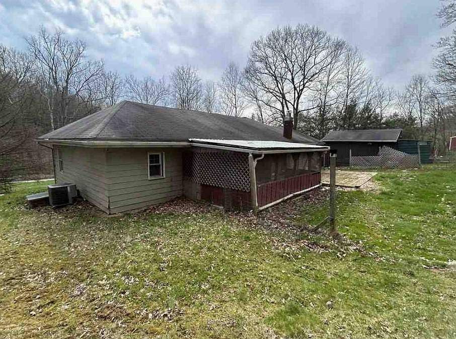 2nd image of 16965 Anderson Rd