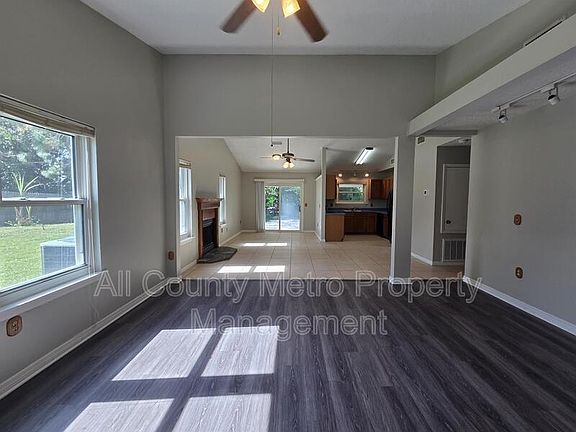 3rd image of 2476 Pine Chase Cir