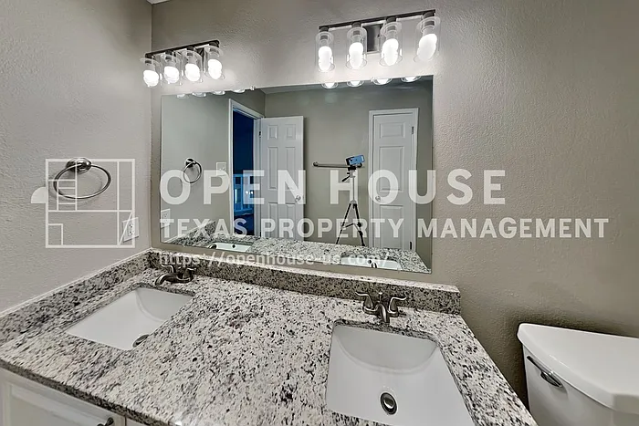 1616 Barclay Dr — Photo 16