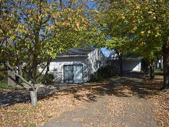 3rd image of 137 Butler Ave