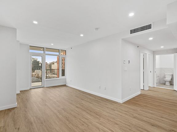 3rd image of 14-41 Broadway Unit 2D