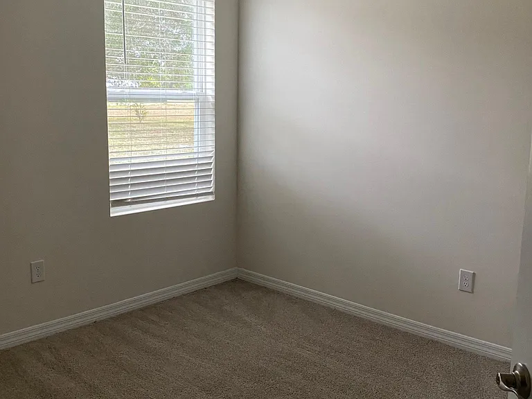 1207 SW Embers Ter — Photo 19