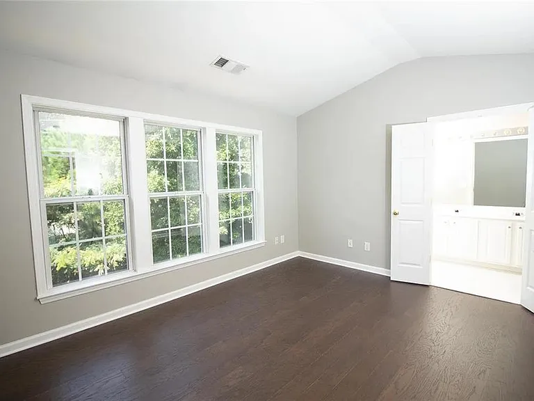 5142 Manerdale Dr SE #4 — Photo 10