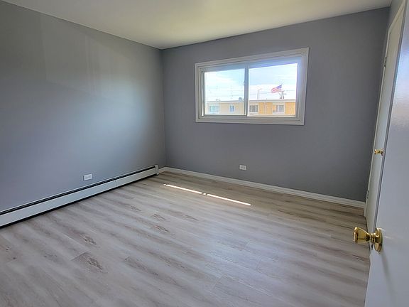 4th image of 14432 Jefferson Ave APT 2