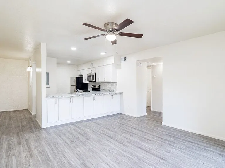 2 months Free Laterl 14 Call today to lock in — Photo 7